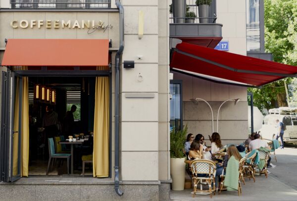 Новости Кофемании - Открытие летнего сезона в «Кофемании Chef’s» на Патриарших прудах Новости Кофемании - Открытие летнего сезона в «Кофемании Chef’s» на Патриарших прудах