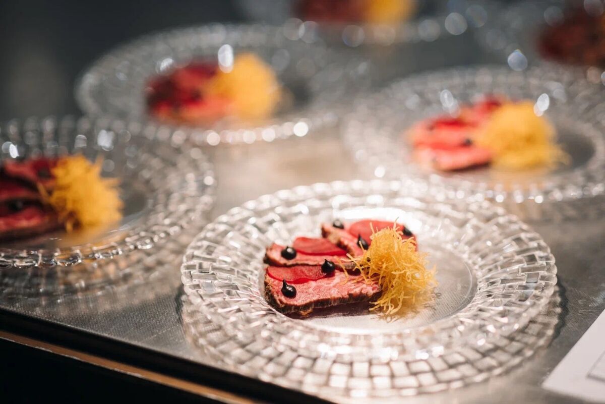 Новости Кофемании - Гастроужин от Арслана Бердиева состоялся в «Кофемании Chef’s»